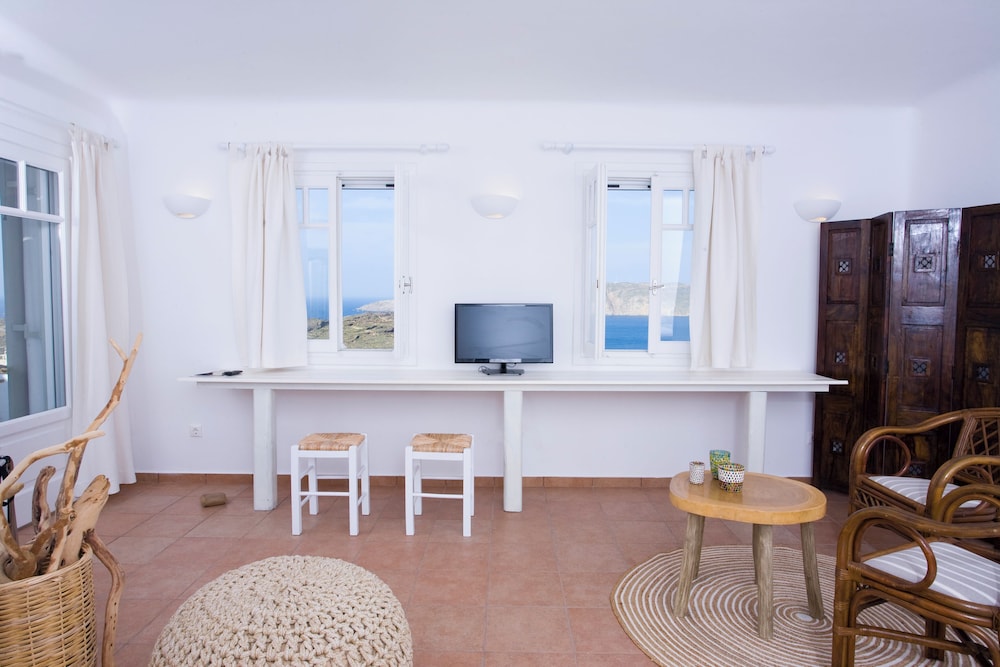 Yakinthos Residence 42/50