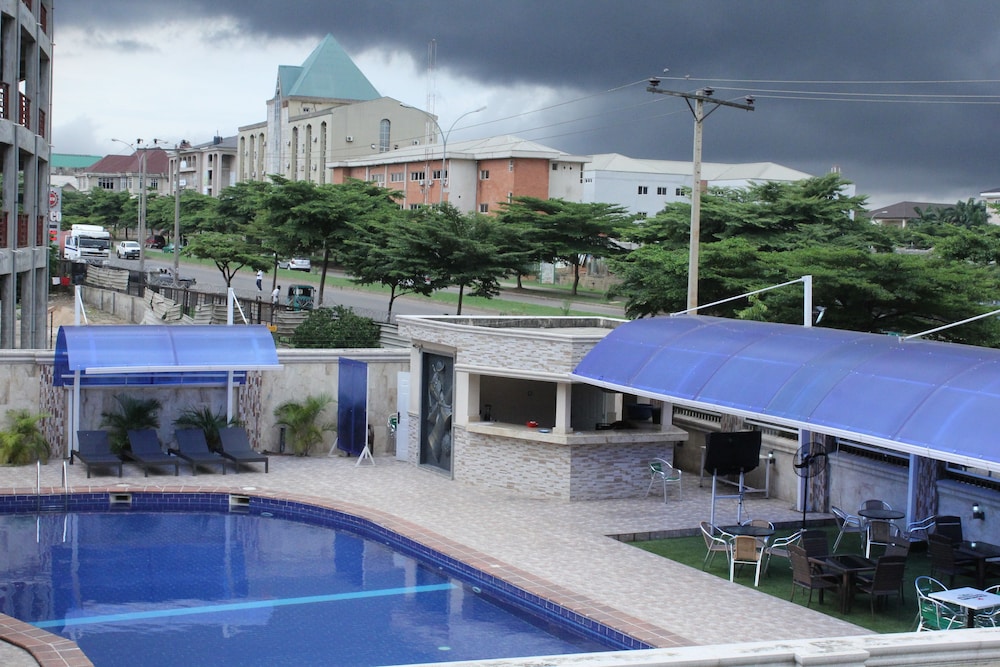 Grand Cubana Hotels 25/45