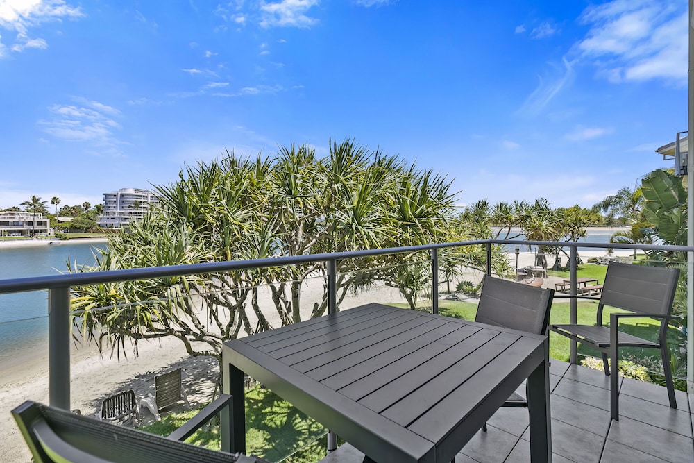 CULGOA POINT BEACH RESORT 58/72