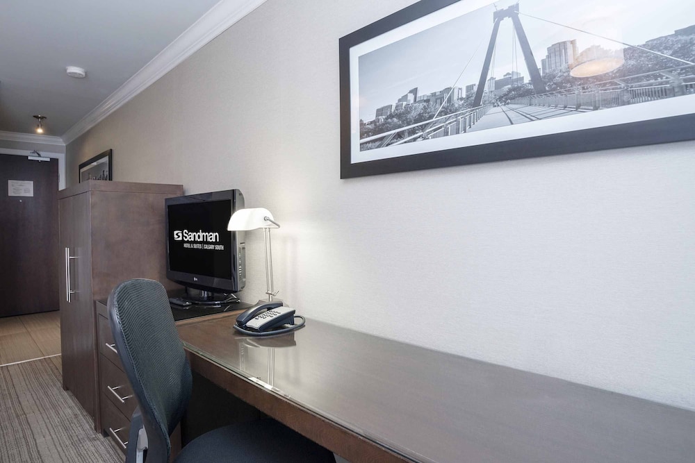 Sandman Hotel & Suites Calgary South 52/65