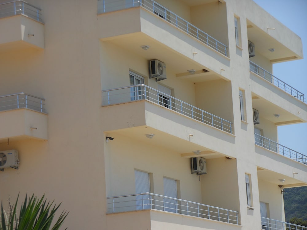 Apartments Harmony 2/28