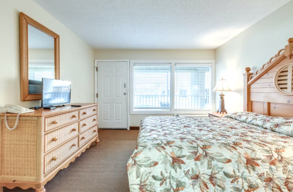 Destin Holiday Beach Resort 27/50