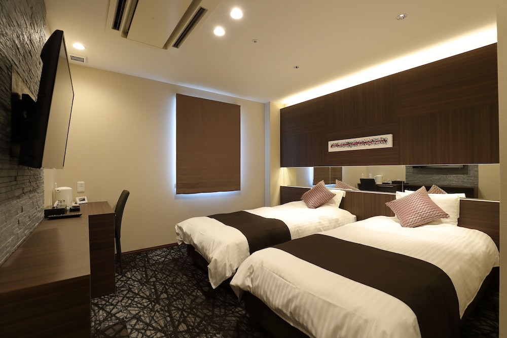 Osaka Teikoku Hotel 8/38