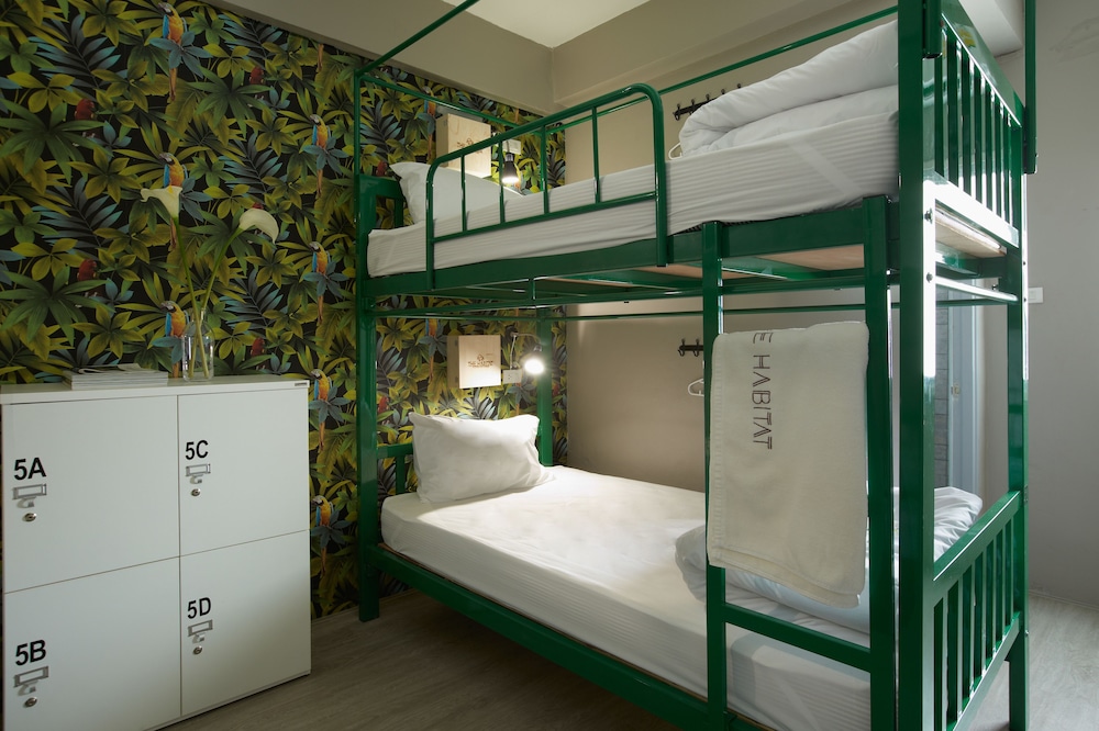 MIXED DORM, 4 BEDS