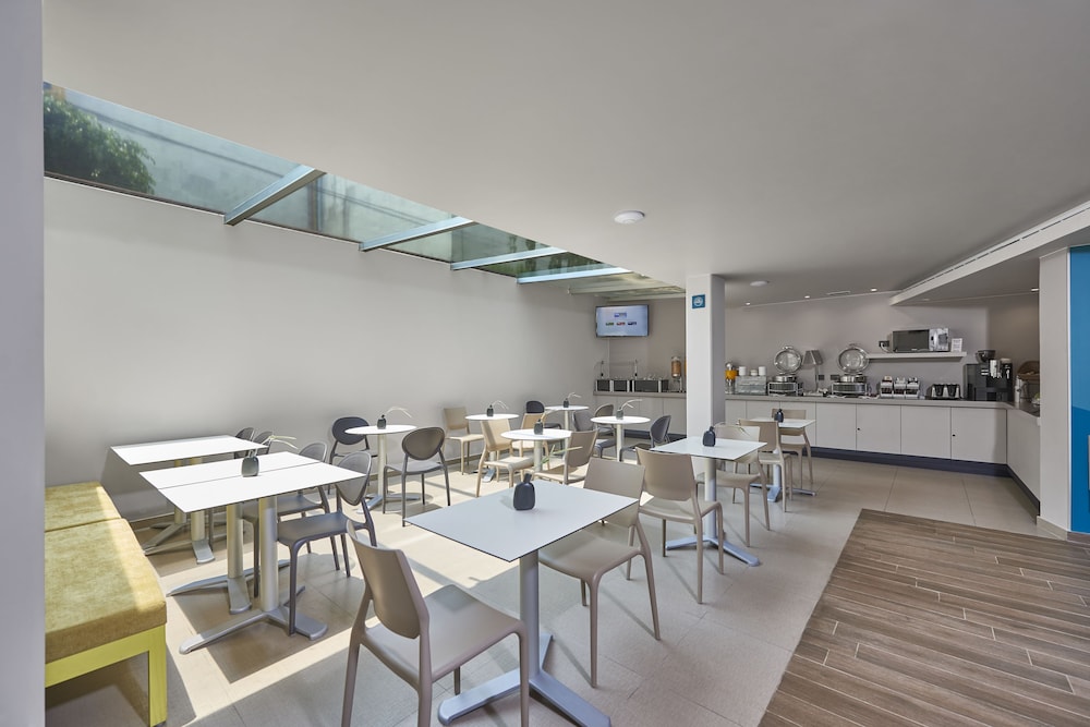 City Express Suites by Marriott Ciudad de Mexico Anzures 47/61