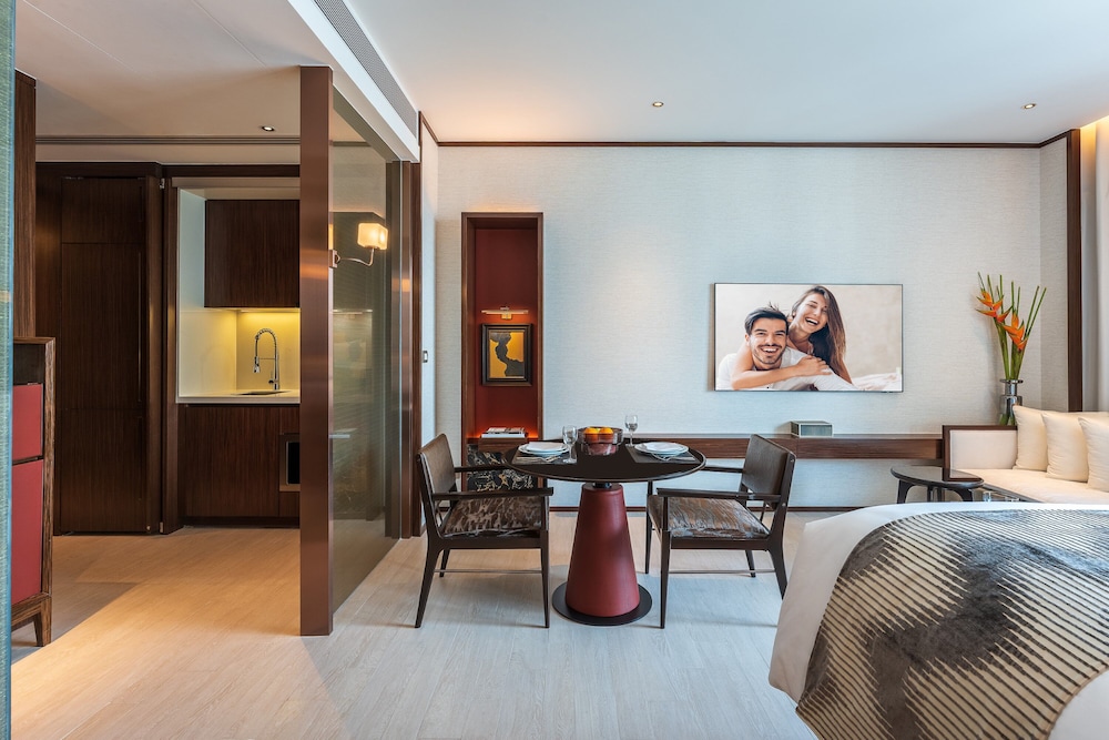 SILQ Hotel & Residence 33/50