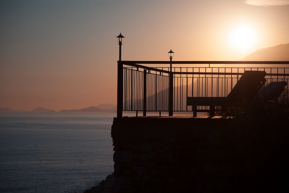 Sunset Villa Hotel 34/50