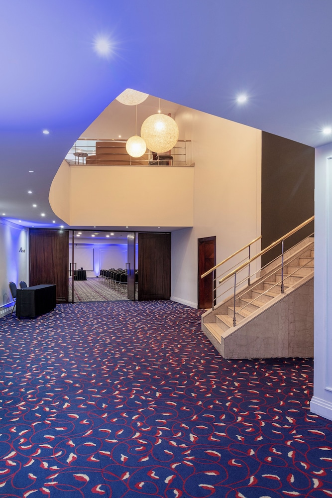 ARGENTA TOWER HOTEL 10/64