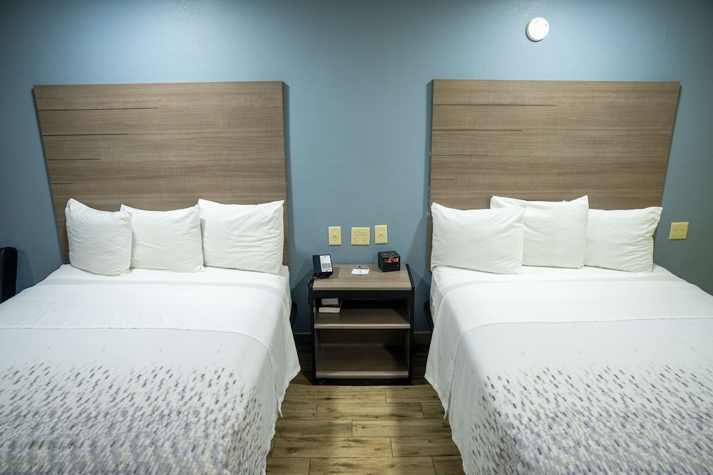 Americas Best Value Inn Ft. Myers 20/49