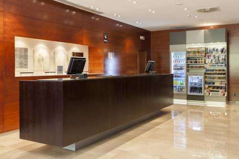 Lobby at B&B Hotel Zaragoza Los Enlaces Estacion, ZARAGOZA
