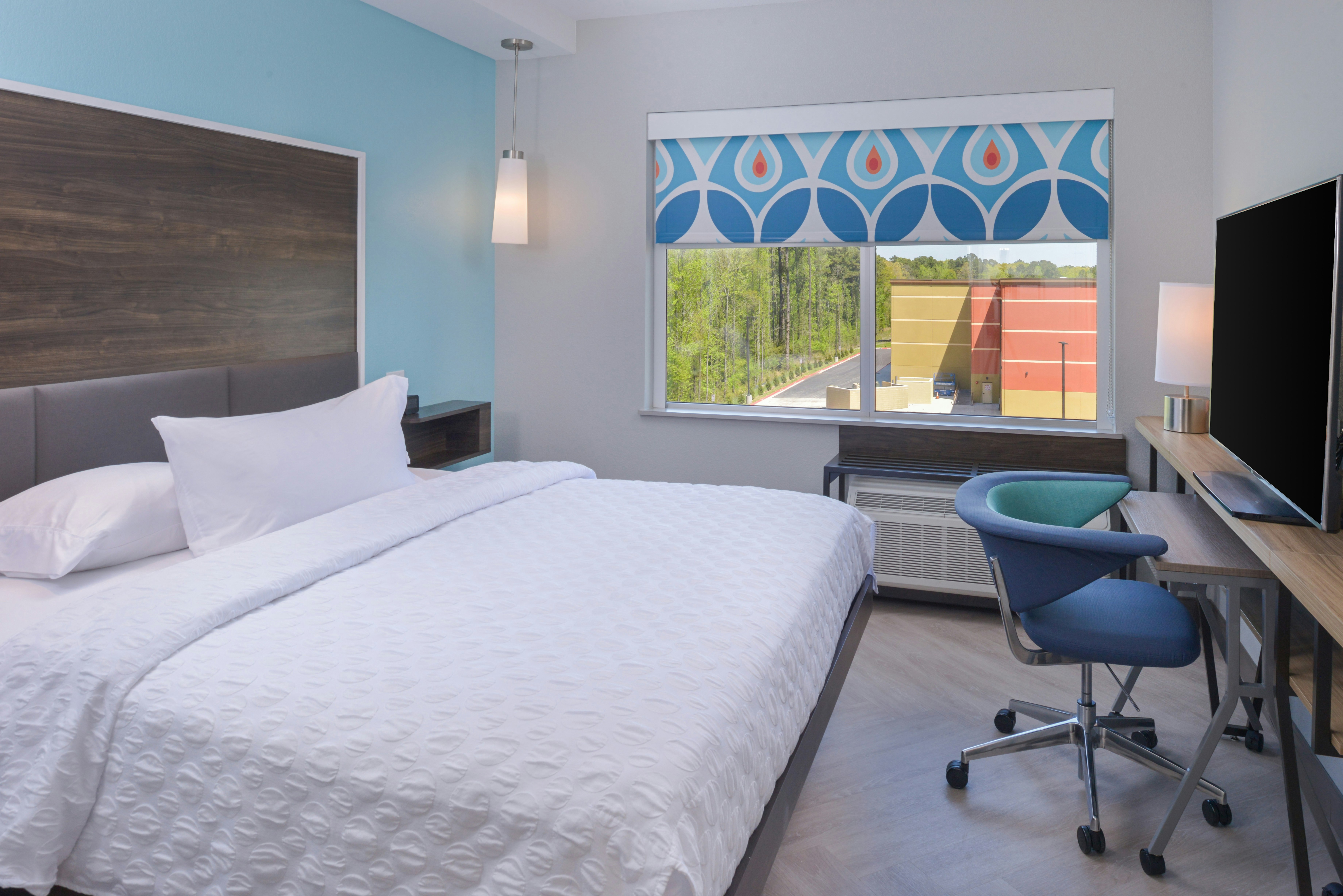 ROOM, KING BED, ACCESSIBLE