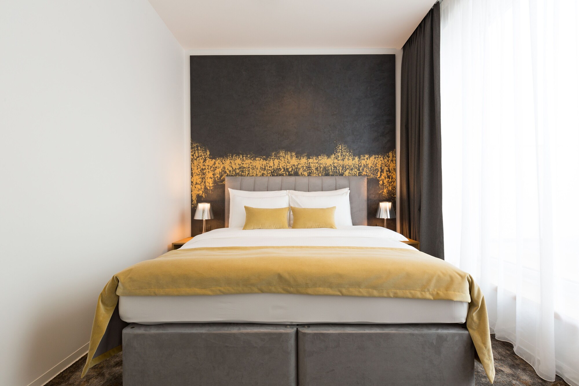EXECUTIVE, DOUBLE BED, CITY VIEW, BALCONY