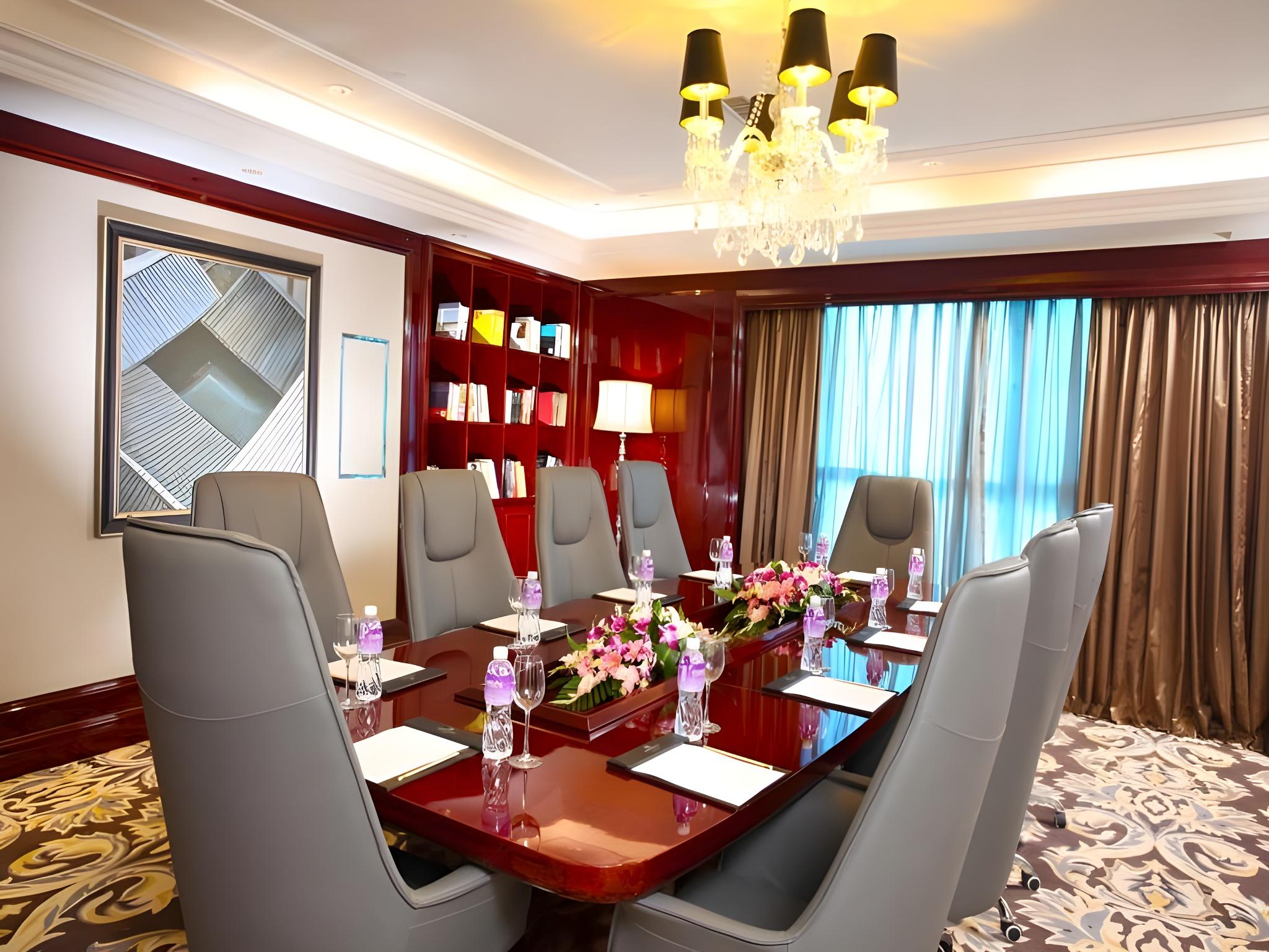 Jian Guo Hotel Yun Cheng 47/50