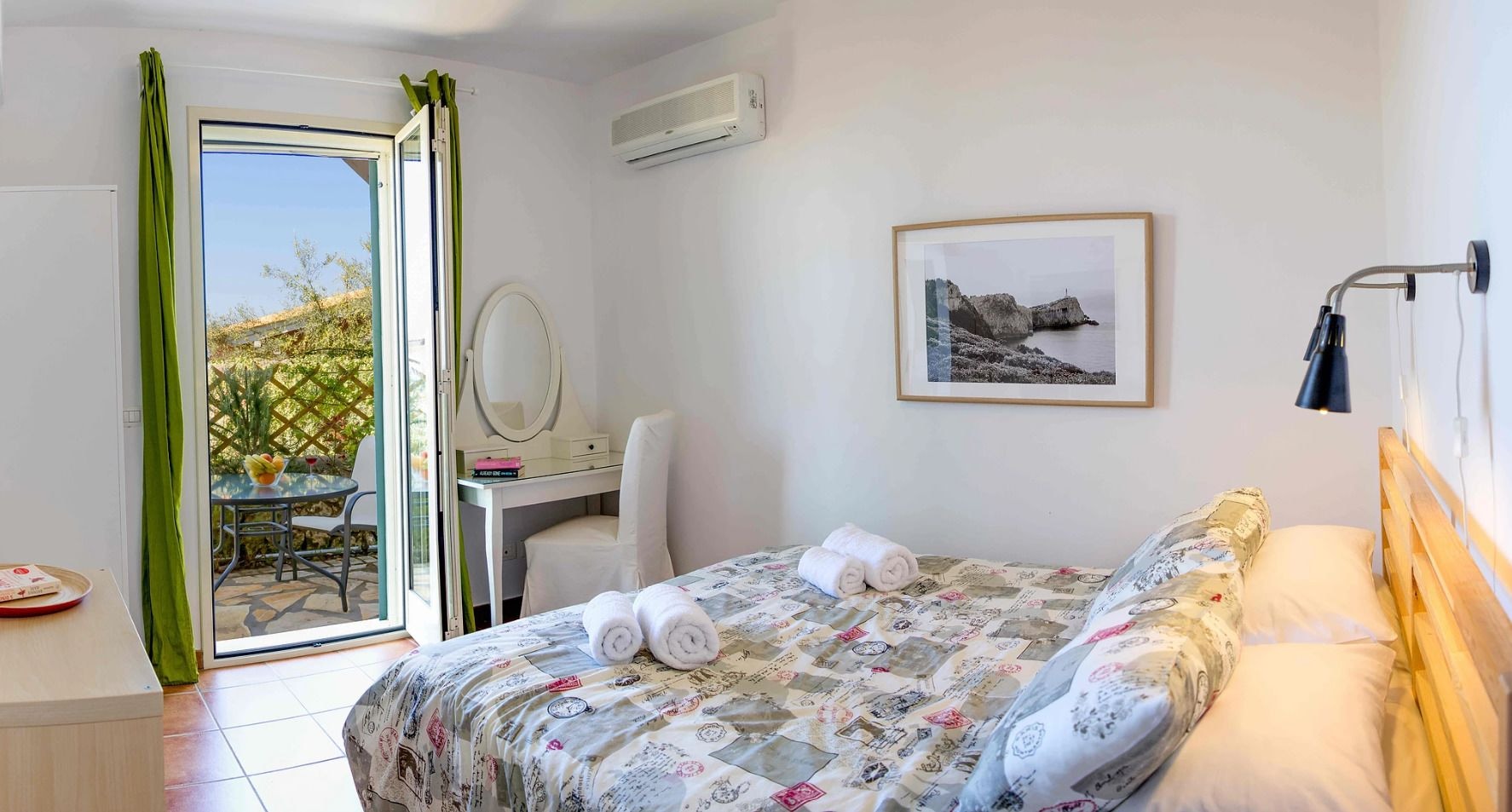 3 Bedrooms, Splendid, Comfort, Villa, 1 Double and 4 Single Beds, with View