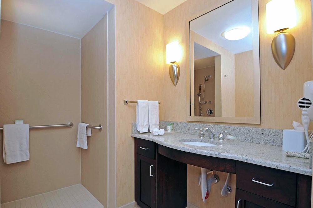 جناح بسريرين كوين بغرفة نوم واحدة لذوي الإعاقة، Homewood Suites by Hilton Tampa-Port Richey 2/2