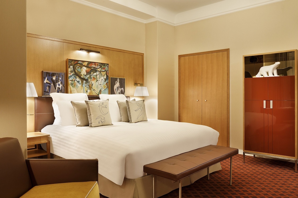 HOTEL BARRIERE LE WESTMINSTER 22/63