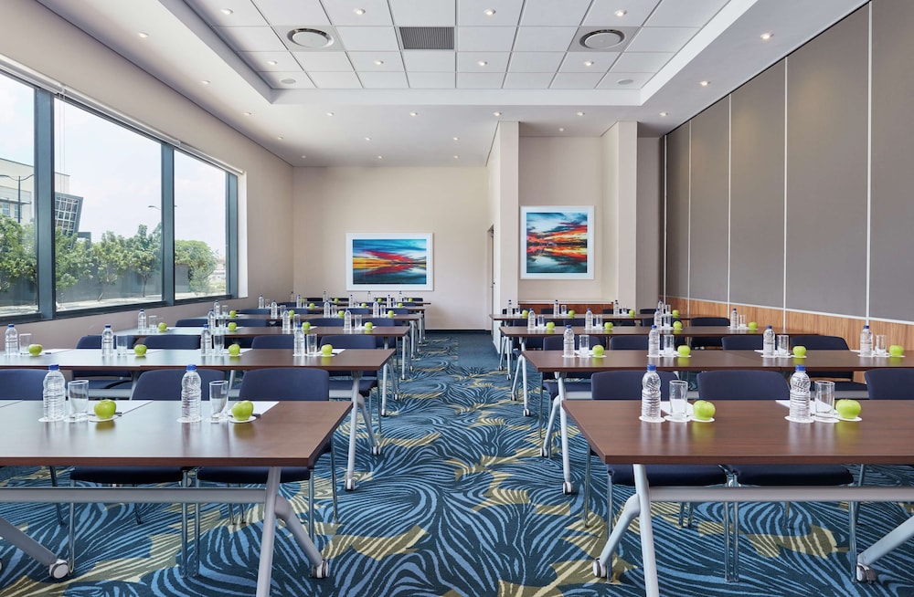 Hilton Garden Inn Gaborone, Botswana 48/56