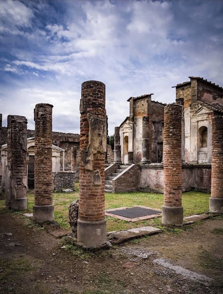 B and B Pompei Olympus 45/50