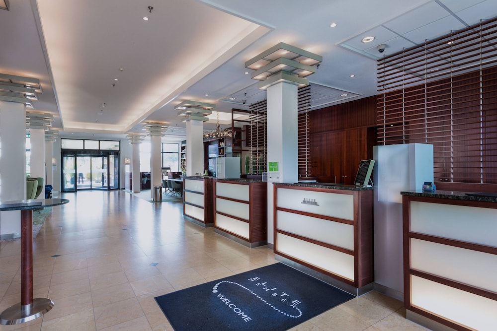 Lobby at Courtyard By Marriott Amsterdam Airport, HOOFDDORP