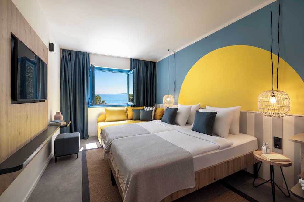 Room, Double Bed, Sea Side