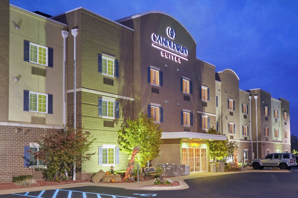 Candlewood Suites Milwaukee Airport-Oak Creek 69/73