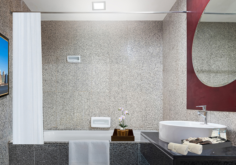 Manhattan Hotel Jakarta 38/40