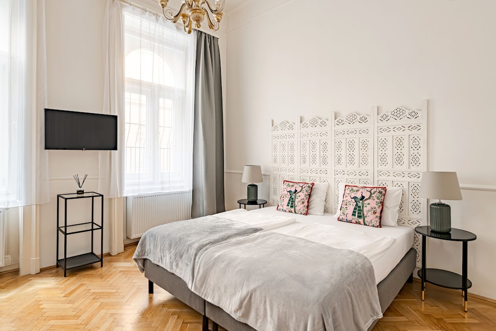 House Beletage 30/71