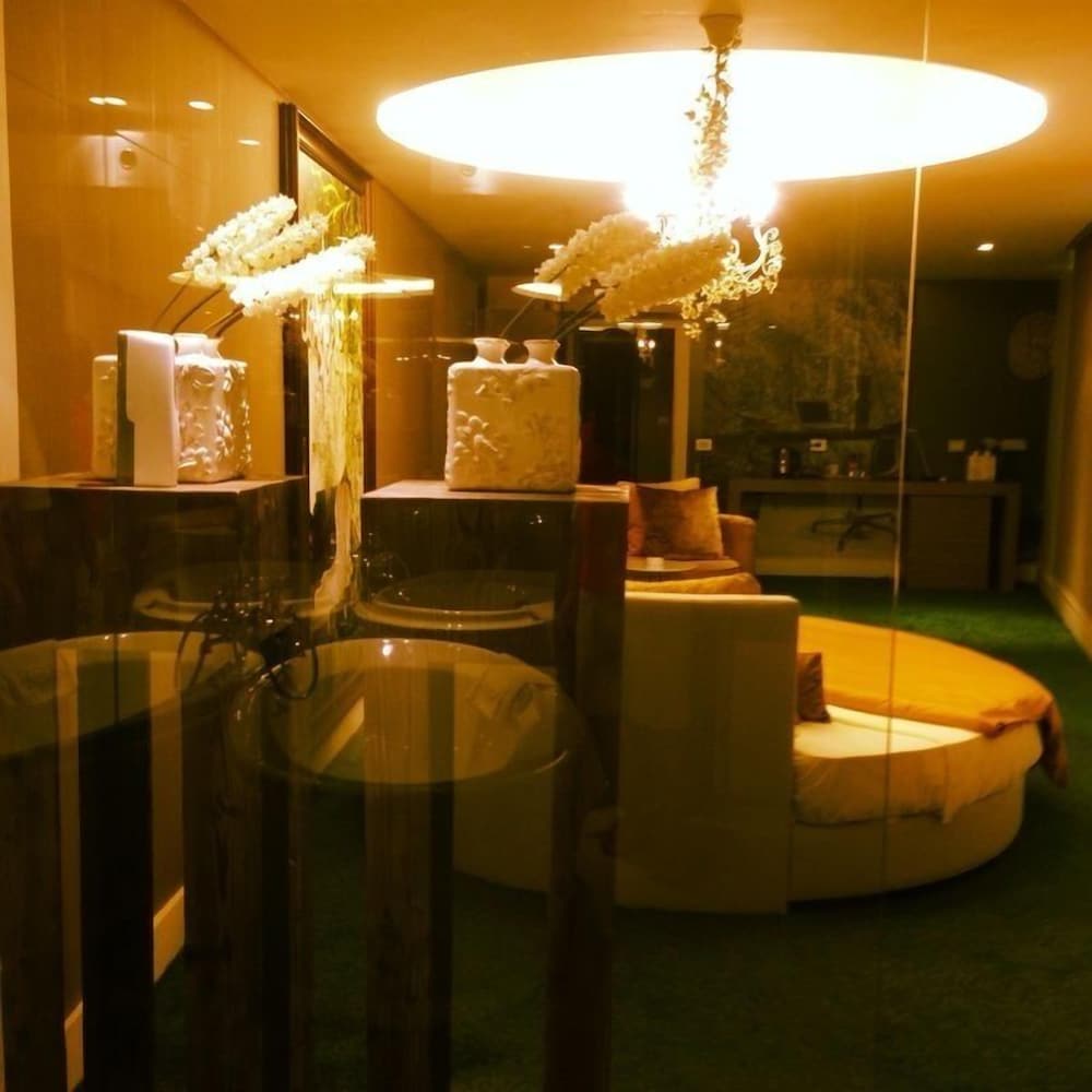 Four Seasons Halat 22/50