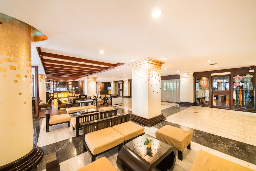 Mountain Beach Hotel 62/73