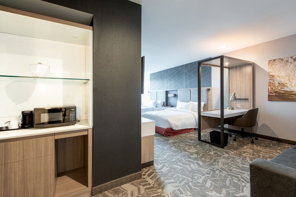 SpringHill Suites Chester 44/46