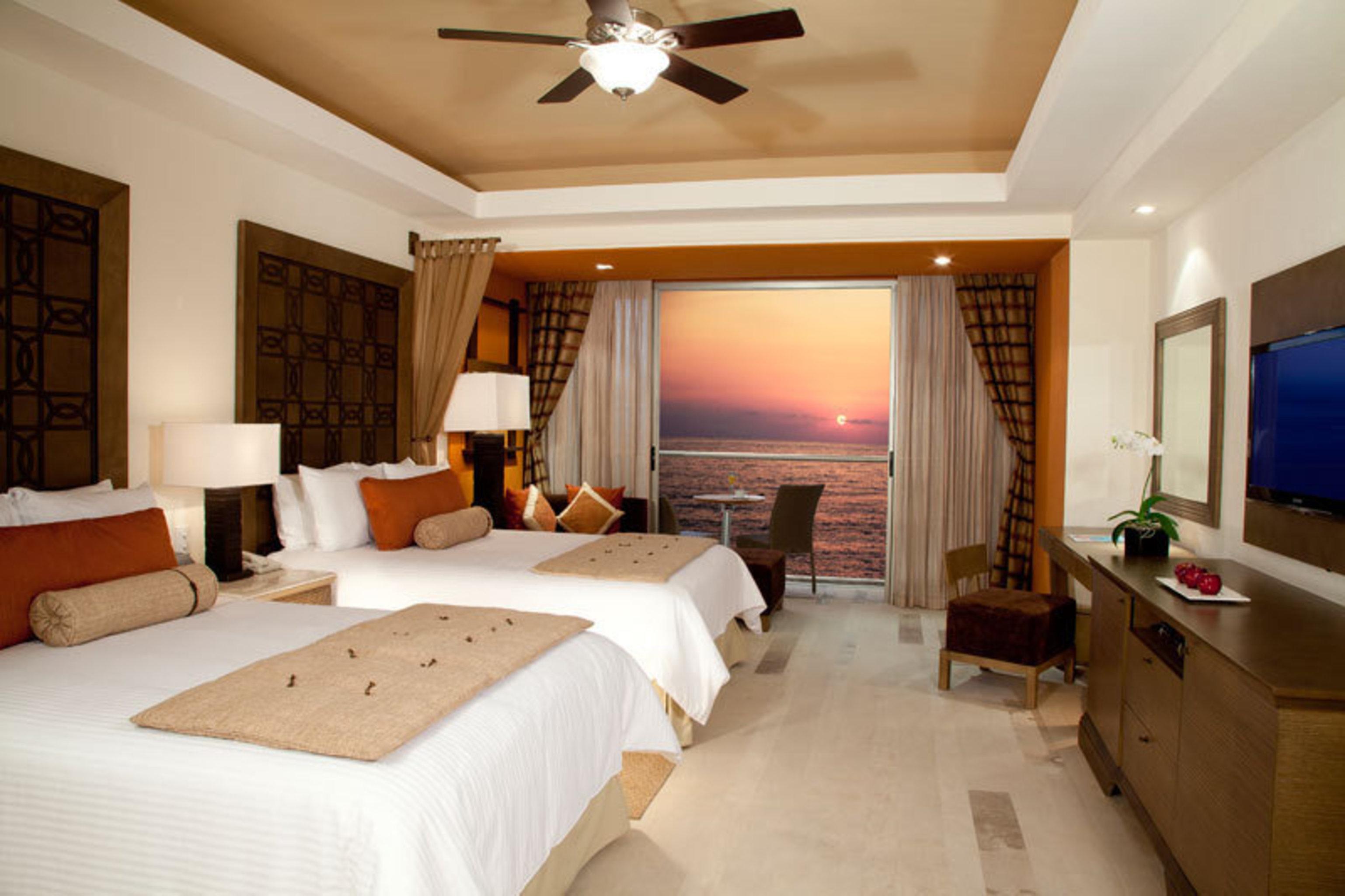 Preferred Club, Master, Suite, Ocean Front
