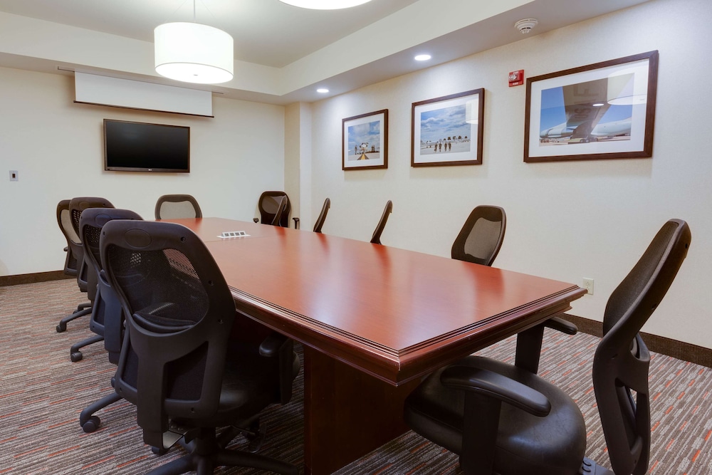 Drury Inn and Suites St Louis O Fallon IL 29/36