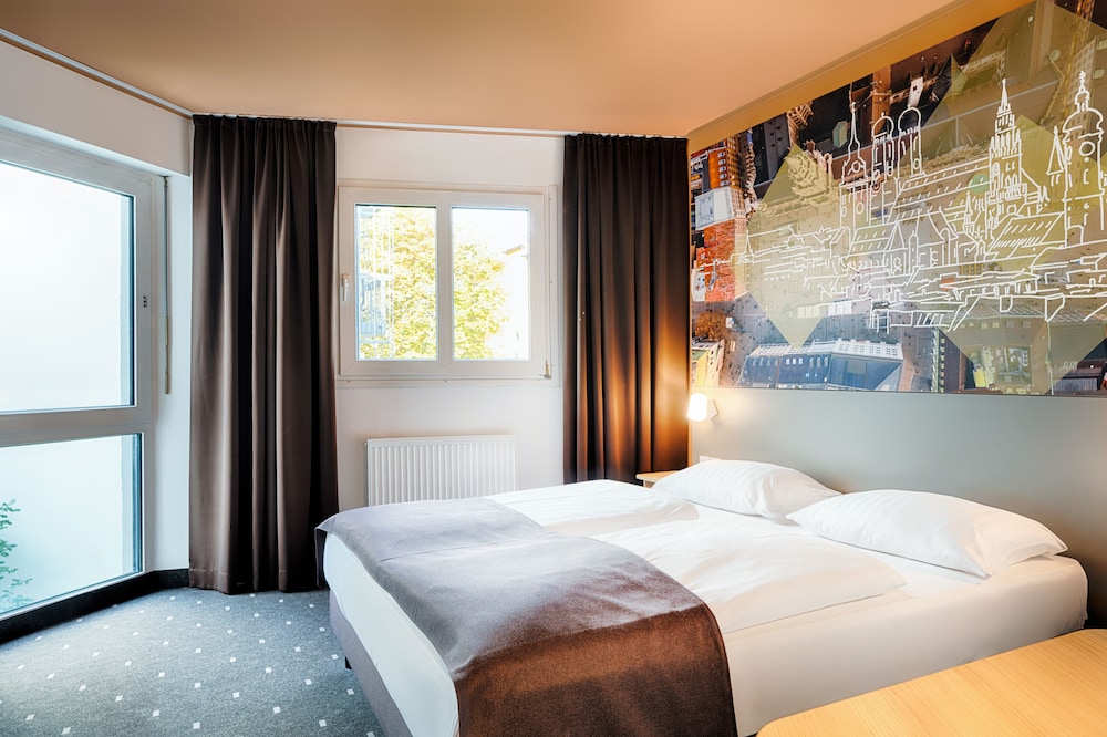 B&B HOTEL Munchen-Hbf 32/62