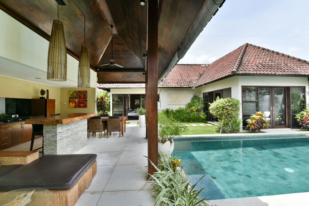 Katala Villas 5/50