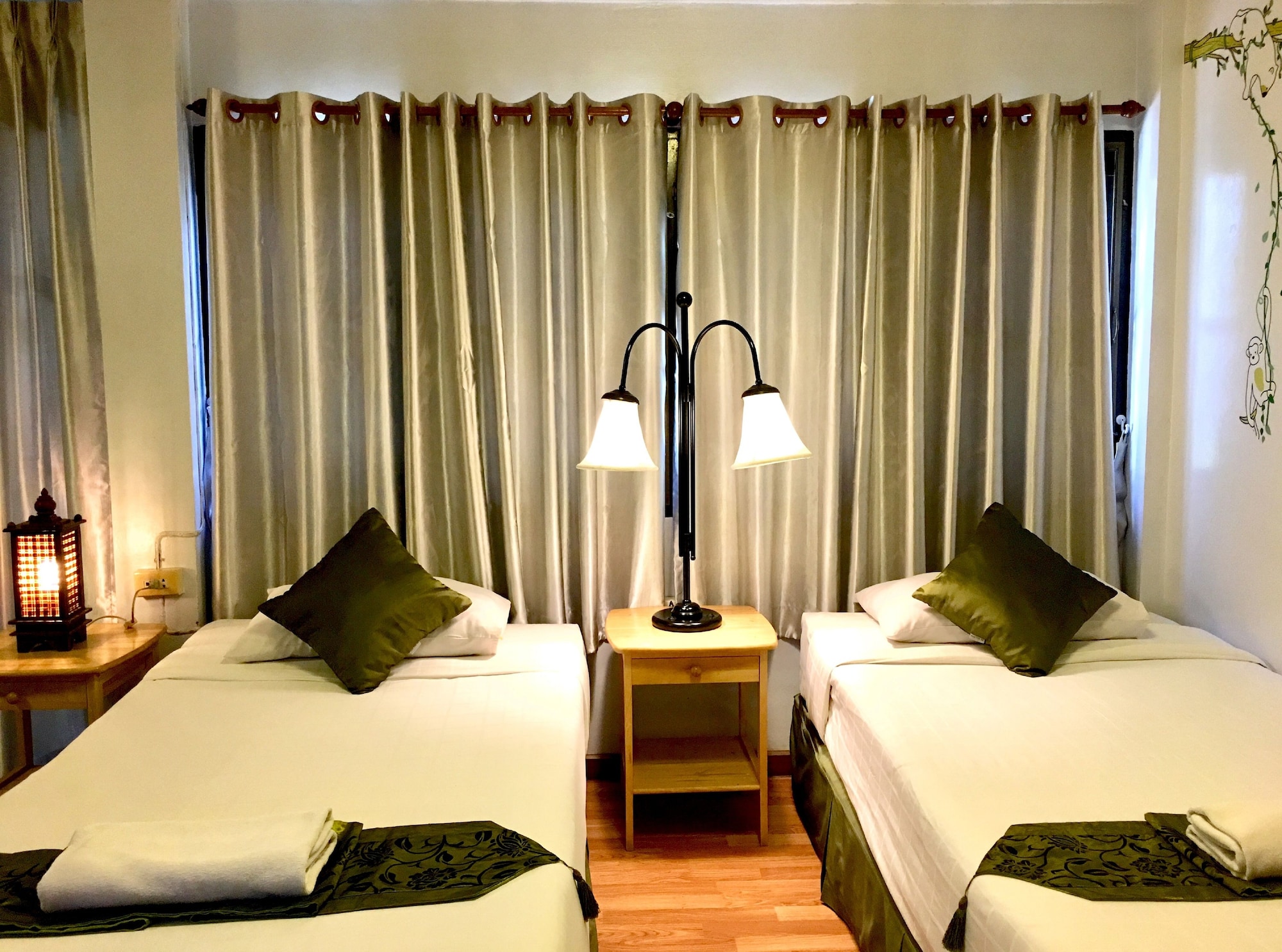 STANDARD, TWIN BEDS