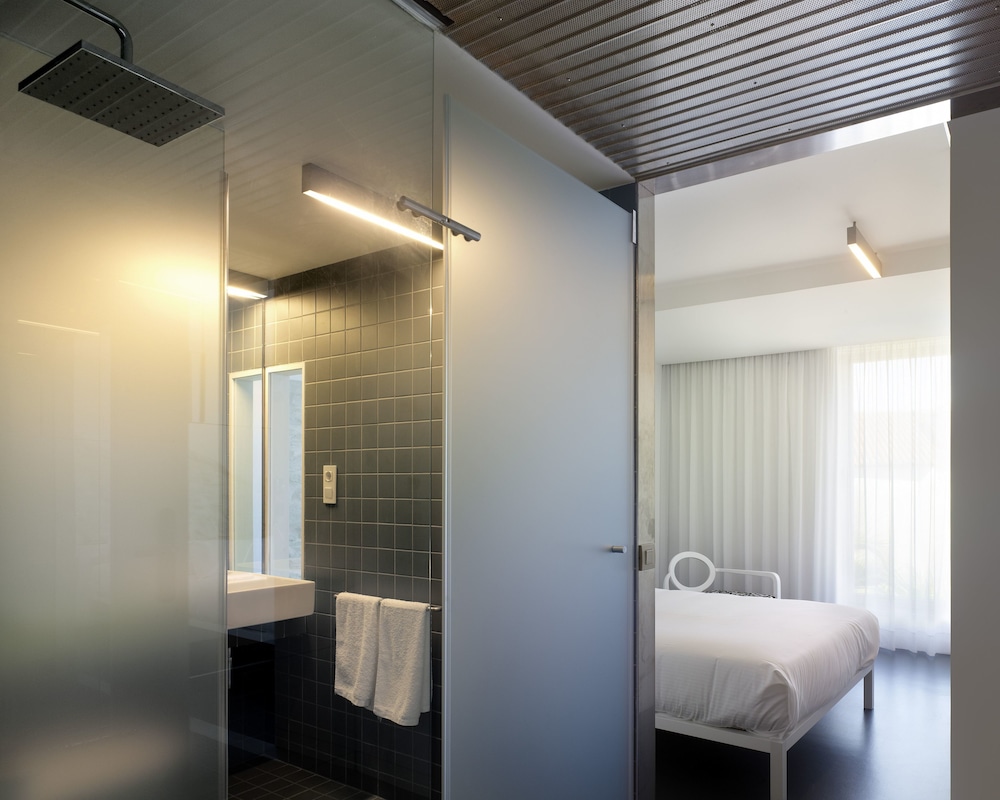 Hotel Moure 49/50