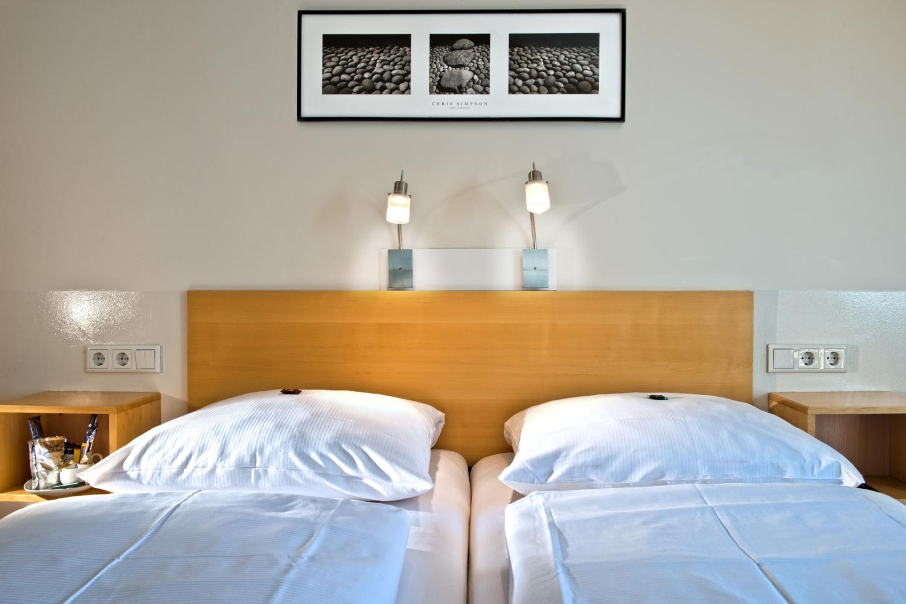 غرفة قياسية ثلاثية، Town Hotel Wiesbaden 6/10
