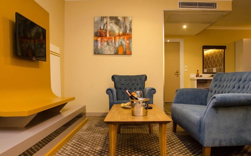 Comfort Hotel Haramidere 37/50