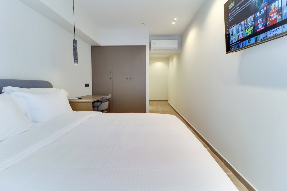ABOV Acropolis 15/50