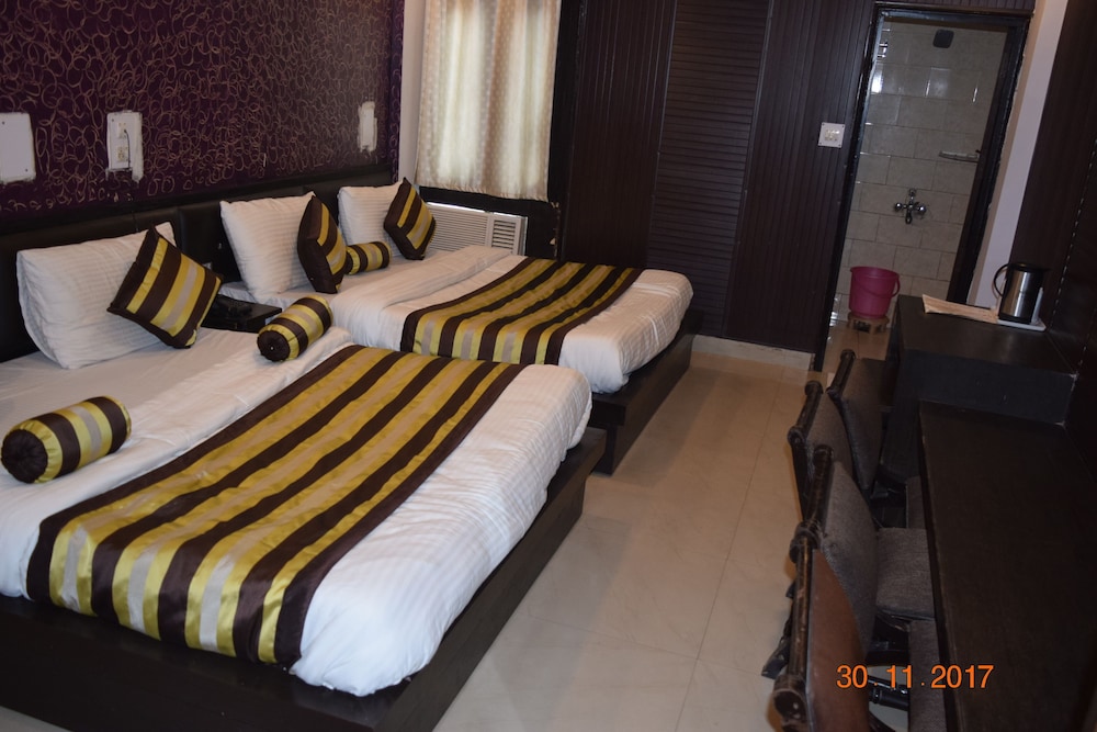 Trishul Hotel 9/27