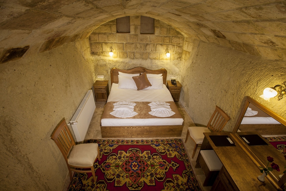 جناح تنفيذي، Magic Cave House 5/8