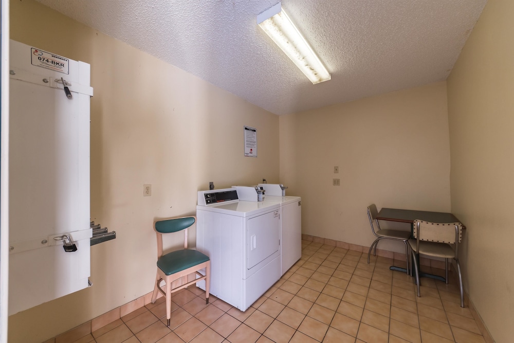 Quality Inn & Suites Junction, TX 18/30