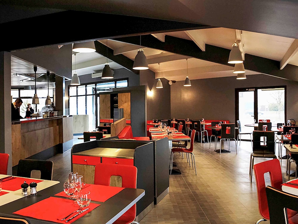 Ibis Amboise 47/65