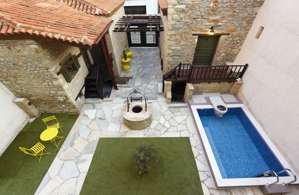 Athenian Residences 22/50
