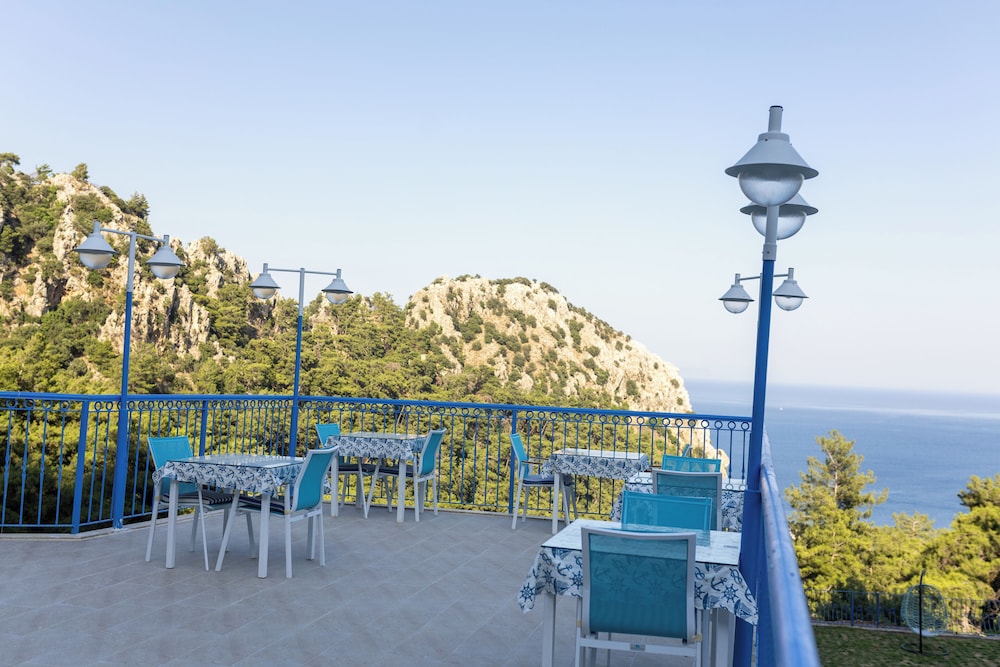 LAVANTA HOTEL TURUNC 46/73