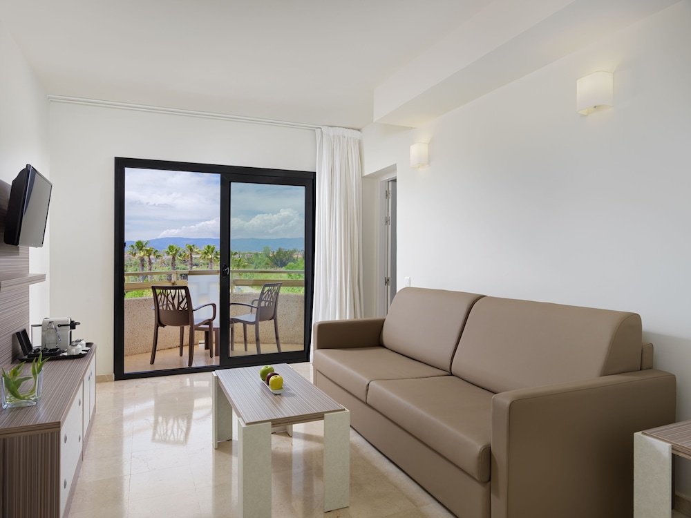H10 Cambrils Playa 47/73