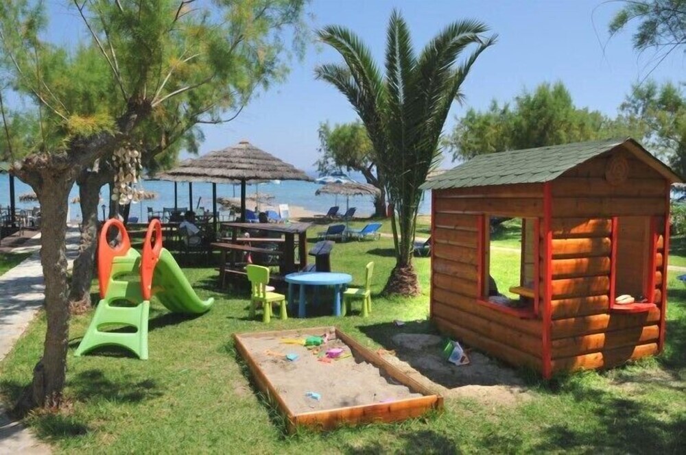 Fiore Beach Studios 21/41