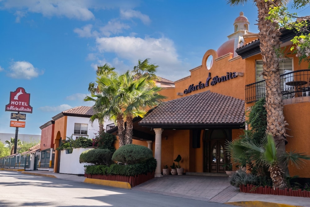 Business Hotel And Suites Maria Bonita 7/82