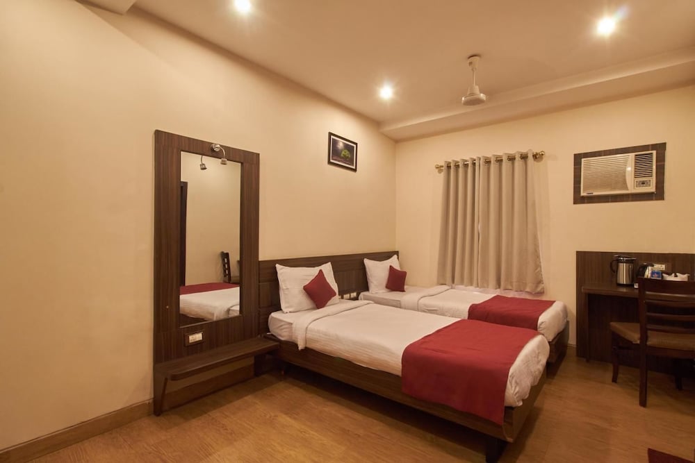 HOTEL RAJDARBAR 8/21