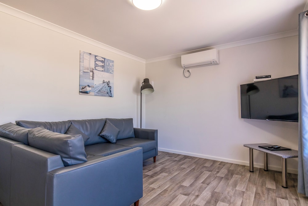 Esperance Bay Holiday Park 20/50